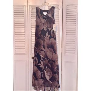 NWT JESSICA HOWARD GOWN 💕